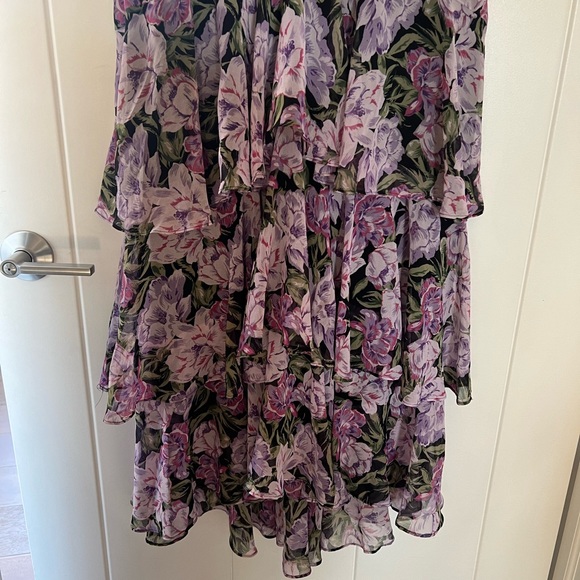 WAYF Floral Tiered Ruffle Dress - Picture 5 of 6